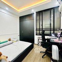 Bán Nhà Bồ Đề 74M2* 4 Tầng* 9.5 Tỷ, Full Nội Thất, Có Sân Rộng