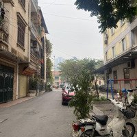 Siêu Phẩm! Bán Nhà Phân Lô Ôtô Tránh Vỉa Hè, Lô Góc 3 Mặt Thoáng, Chủ Xác Định Bán Đất.