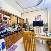 Nhà phố Vĩnh Hồ - Ngõ nông, rộng – Nhà dân xây đẹp – 40m2 – 5 tầng - 8.6 tỉ