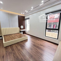 12,5 Tỷ Phố Nguyễn Văn Cừ - Nguyễn Sơn, Gara 02 Ôtô - 6 Tầng Thang Máy - Full Nội Thất, 0942133996.