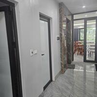 Bán nhà 5 tầng thang máy, mặt phố Bà Triệu, 12 tỷ x 100m2, pháp lý đầy đủ, Liên Bảo, Vĩnh Yên