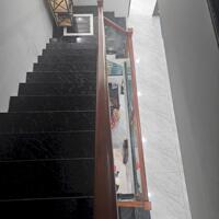 Bán nhà 5 tầng thang máy, mặt phố Bà Triệu, 12 tỷ x 100m2, pháp lý đầy đủ, Liên Bảo, Vĩnh Yên