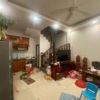 Bán nhà Bát Khối Long Biên 30m2 mt 5.8m 5 tầng nhà mới nhỉnh 4 tỷ 30m ra ô tô tránh