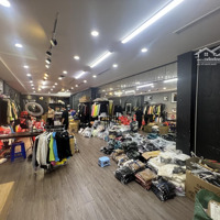 Độc Quyền Cho Thuê Nhà Mặt Phố Hàng Đào: Cửa Hàngdiện Tích60M2,Mặt Tiền3,5M, Giá 90 Triệu/Tháng. Liên Hệ: 0923.433.988