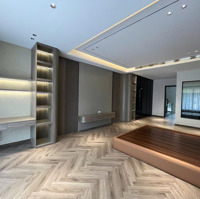 Siêu Phẩm Nguyễn Văn Cừ View Triệu Đô Nhà Mới Kính Koong Chỉ Nhỉnh 12 Tỷ!