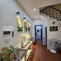 Nhà Đẹp Long Lanh- Kiến Trúc Hiện Đại-Phong Cách Châu Âu-Ba Bước Ra Hồ Sài Đồng-Long Biên-Oto Vào