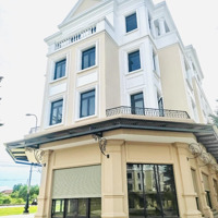 Duy Nhất Căn Áp Góc - Cạnh Cổng Bể Bơi - Kinh Doanh Tấp Nập - Hđ Thuê 26 Triệu/Tháng. Giá: 4,9 Tỷ