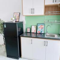 Cho thuê căn hộ 2PN bancol, cửa sổ Full nội thất gần khu K300