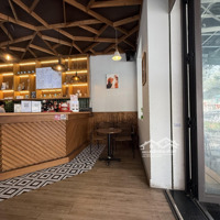 Không Có Thời Gian! Cần Sang Quán Cafe Hai Mặt Tiền Đang Kinh Doanh Hiệu Quả + Kèm Căn Hộ