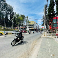 Bán Khách Sạn Mặt Tiền Đường Bùi Thị Xuân Đà Lạt Ngay Khu Vực Sầm Uất