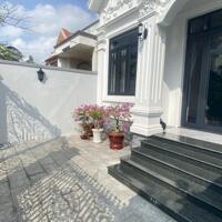 Bán nhà trục chính khu biệt thự Ngọc Vân, Phường 3, Vĩnh Long