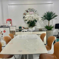 Bán Căn Hộ 3 Pn Nội Thất Đẹp Mới, Gu Hiện Đại - Lh Xem Nhà 0973049966