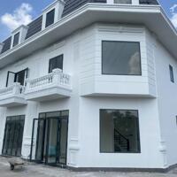 NHÀ MỚI XÂY MẶT TIỀN QUỐC LỘ 1A