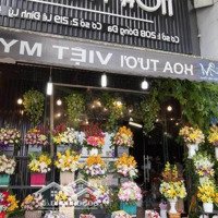 Siêu Phẩm Nhà Mặt Phố Trung Kính.diện Tích 30M,Mặt Tiền 4,5M Vỉa Hè Rộng Giá Thuê 22 Triệu/Tháng