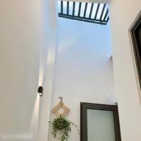 Nhà 2 lầu gần KDL bửu long. 2tỷ05 sổ riêng thổ cư. Đường xe hơi 8m.