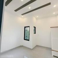 Nhà 2 lầu gần KDL bửu long. 2tỷ05 sổ riêng thổ cư. Đường xe hơi 8m.