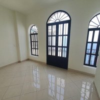 Cơ Hội Sở Hữu Nhà Đẹp Trung Tâm Quận 11 Giá Cực Tốt Chỉ 5,8 Tỷ!