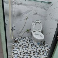 Cho Thuê Nhà 1L Mới Cáchmặt Tiềnvài Bước Chân Gần Đầm Sen