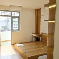 Chính Chủ Bán Căn Hộ Cao Cấp 102M - Cầu Giấy 3 Phòng Ngủ- 2 Vệ Sinh- 3 Ban Công 6 Tỷ 7