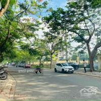 Bán Nhanh Lô Góc Diện Tích 103.5M2 Ngang 6M, Ngay Đỗ Xuân Hợp, Cách Ga Metro 500M Giá Chỉ 9,1 Tỷ Tl
