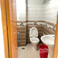 Cho Thuêmặt Tiềncư Xá Rada, 4M X 17M, 2 Lầu Sân Thượng, 4 Pn, 3 Wc