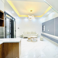 Nhà Đẹp Xây Mới Phố Mễ Trì, 5 Tầng, Ngõ Nông, Full Nội Thất, Giá: Nhỉnh 6 Tỷ, Liên Hệ: 0978685116