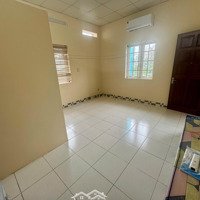Cho Thuê Phòng Ban Công Kdc Trung Sơn Gần Cầu Him Lam. Diện Tích: 30M2. Nội Thất Cơ Bản. Giá: 3,7 Triệu/Tháng.