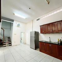 Chính Chủ Bán 112/8 Hoàng Diệu, Q4 - Dt: 17,5 Tỷ, 105M2, 4 Phòng Ngủ 4 Vệ Sinh 3 Tầng