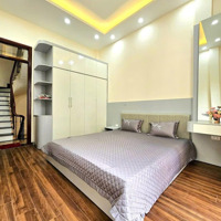 Cho Thuê Nhà 4 Tầng Khu Chia Lô Ngõ 20 Phố Phan Kế Bính - Liễu Giai. Vị Trí Đẹp. Giá 26 Tr/Th
