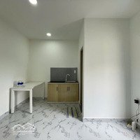 Phòng Mới Đẹp Sạch Sẽ Mát Mẻ Mặt Tiền Đường Lớn