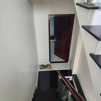 Hàng Ngộp Bán Nhanh - Mặt Tiền Đs ( Dt: 4,5X12M) Phường Tân Quy, Q7