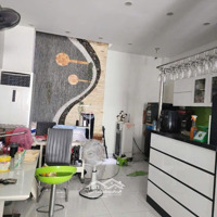 Hàng Ngộp Bán Nhanh - Mặt Tiền Đs ( Dt: 4,5X12M) Phường Tân Quy, Q7
