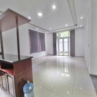 Cho Thuê Nhà Biệt Thự Vip Hà Đô Centrosa Đường Số 4, Phường 12, Quận 10