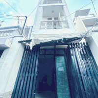 5,6 Tỷ Hẻm Kinh Doanh 20 Triệu/ Tháng - Dtsd 135,6M - Rộng 4M Đoàn Văn Bơ Quận 4.