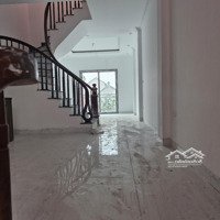 Cần Bán Gấp Căn Nhà 4 Tầng Oto Vào Nhà Cách Đại Lộ Thăng Long 300M