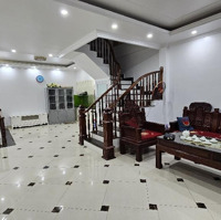 Liền Kề Văn La 50 M 5 Tầngmặt Tiền5,5 M Giá Hơn 13 Tỷ Liên Hệ: 0966598554