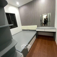 Nhà Tân Mai - 30M2 - 4 Ngủ - Full Nội Thất - Cách Mặt Phố 5M - Ngõ Thông Kd Được - 6,6 Tỷ