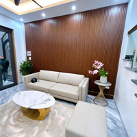 Cực Phẩm! Đường Láng - Chùa Láng - Ngõ Phân Lô, 2 Thoáng Trước Sau, Full Nội Thất 45M2*4T*3,8M Mt