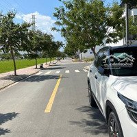Bán Nhà Đẹp Thiết Kệ Hiện Đại Đối Diện Công Viên , Khu Đô Thị Hà Quang 2 Nha Trang , Liên Hệ Em Xem