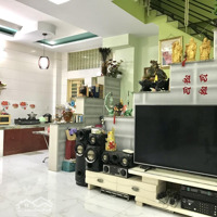 Nhà Lê Thị Hoa 4 Tầng - Hoàn Công - Không Quy Hoạch Lộ Giới Giá Bán 6.99 Tỷ.