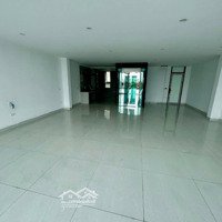Cho Thuê Mặt Bằng Kinh Doanh Cực Đỉnh Tại Phố Đông Đúc Văn Phòng Khúc Thừa Dụ