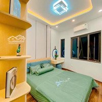 Bán Nhà Bồ Đề. 45M2 * 6 Tầng * 9,5 Tỷ. Thang Máy, Lô Góc.