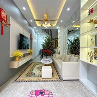 Bán Nhà Bồ Đề. 45M2 * 6 Tầng * 9,5 Tỷ. Thang Máy, Lô Góc.