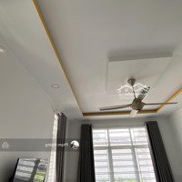 Cho Thuê Nhà Nguyên Căn Vincom-Dĩ An-Bình Dương- 1 Trệt -2 Lầu Full Nội Thất Máy Giặt, Tủ Lạnh..