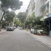 Duy nhất 1 căn nahf 4,5 tầng dãy B5 khu quân đội 918 Phúc Đồng giá chỉ 11,7 tỷ định cư được ngay