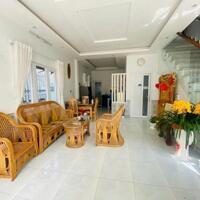 Bán căn villa Hoàng Văn Thụ Phường 5 Đà Lạt 200m2 8ty5