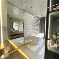 Mặt Tiền Thang Máy, Phạm Hữu Lầu, Quận 7, Hơn 14 Tỷ, 90M2