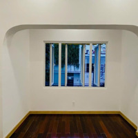 Cho Thuê Nhà Hẻm Xe Hơi - Cách Mặt Tiền Trần Hưng Đạo Chỉ 15M. Dt: 4X25, 3 Tầng, 2Mặt Tiềntrước Và Sau