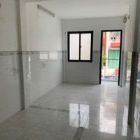 Cho Thuê Nhàmặt Tiềncao Đạt P. 1 Quận 5 Giá Bán 23 Triệu/Th 30M2