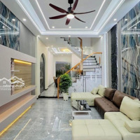 Quá Hiếm Phố La Thành, Nhà Mới Lô Góc Thoáng Sáng, Cách Ô Tô 5M, Sát Phố,Diện Tích30M2 * 4 Tầng